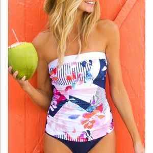 NAUTABLOOM CLASSIC BANDEAU TANKINI TOP